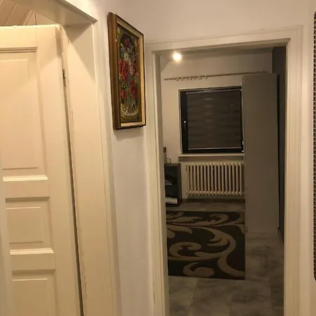 Daire Privatzimmer In Der Naehe Vom Duesseldorfer Flughafen *