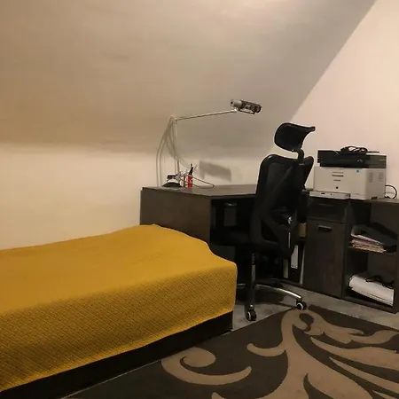 Daire Privatzimmer In Der Naehe Vom Duesseldorfer Flughafen *