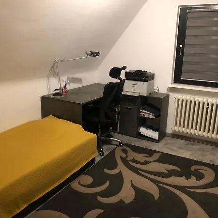 Daire Privatzimmer In Der Naehe Vom Duesseldorfer Flughafen Ratingen